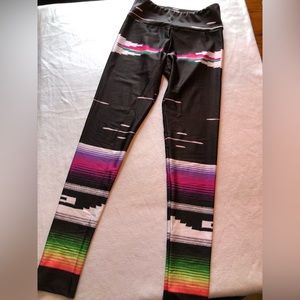 Goldsheep Textile print, full length high waisted leggings, L, great condition!